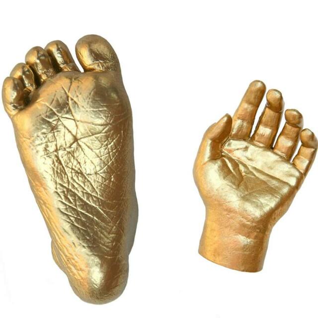 Website Baby Feet Right